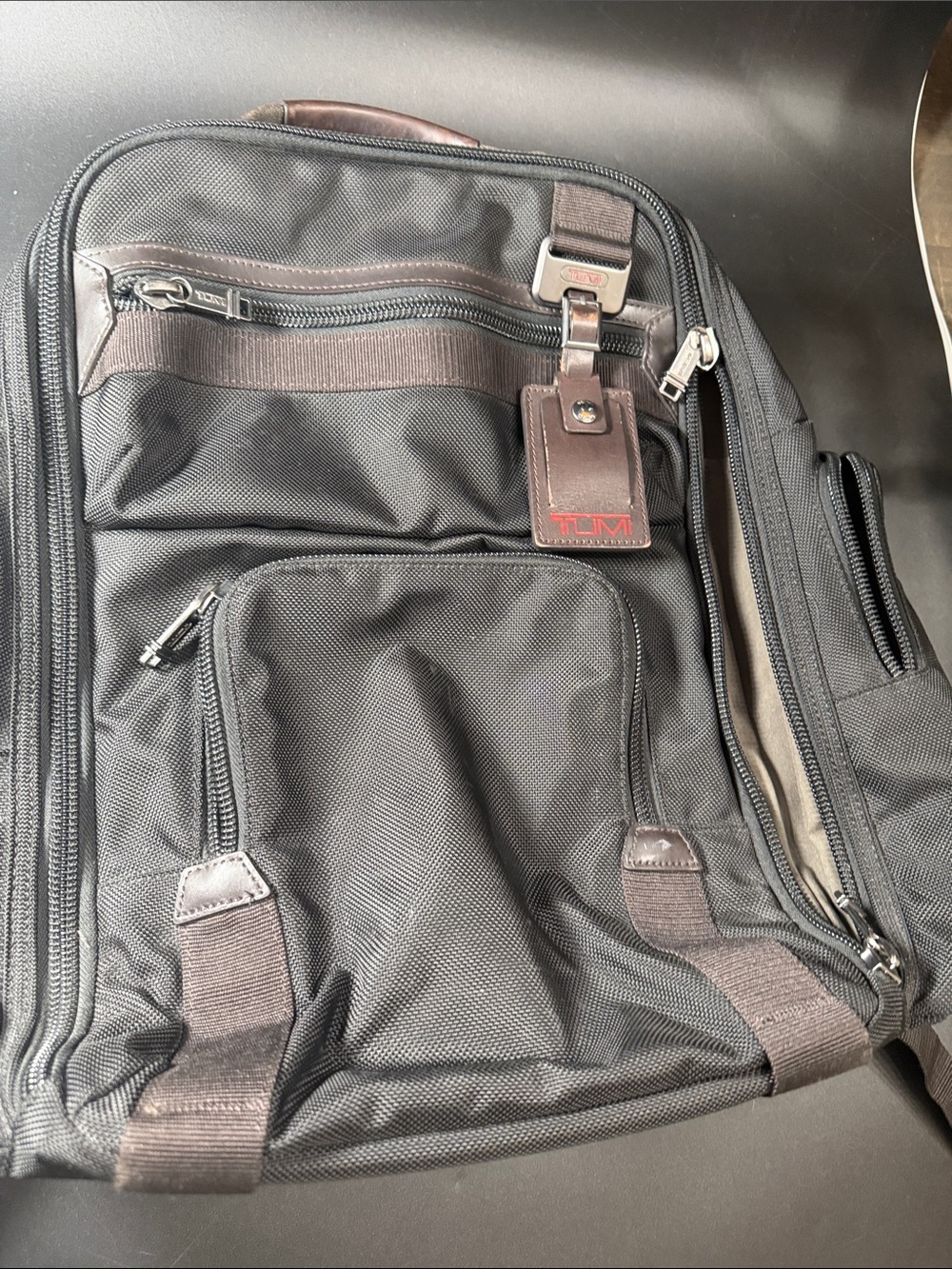 Tumi Alpha Bravo Tacoma backpack in black ballistic nylon with leather trim - Picture 5 of 9